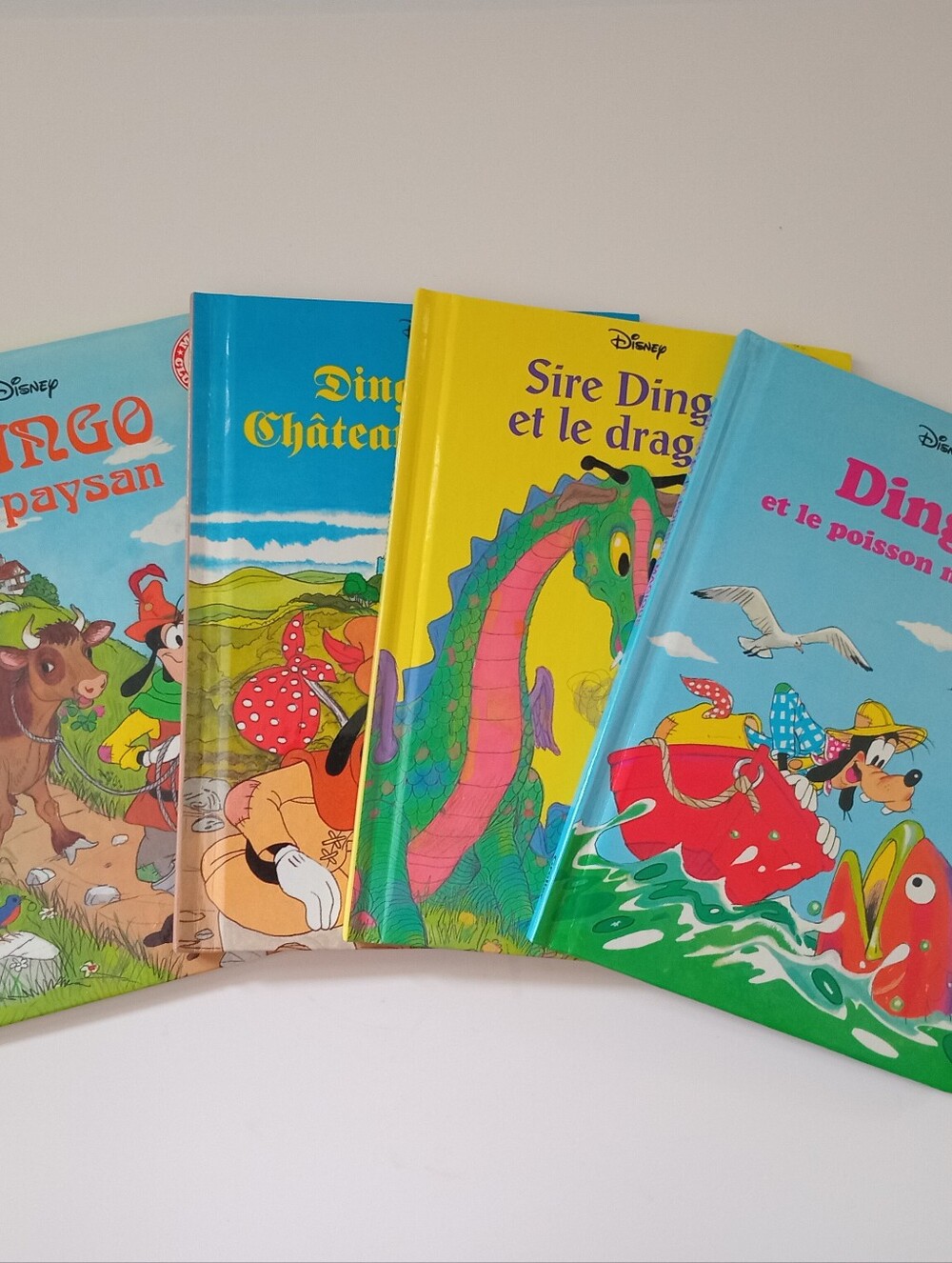 Disney Dingo Goofy French Hardcover Books Lot of 4 Grolier Vintage 1990s